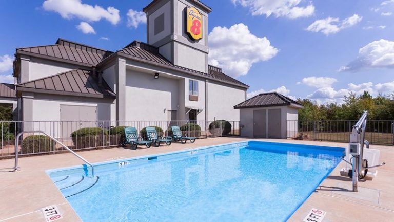 Super 8 by Wyndham Greer/Spartanburg Area