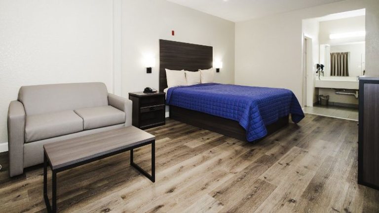 Winchester Inn & Suites Humble/IAH/North Houston