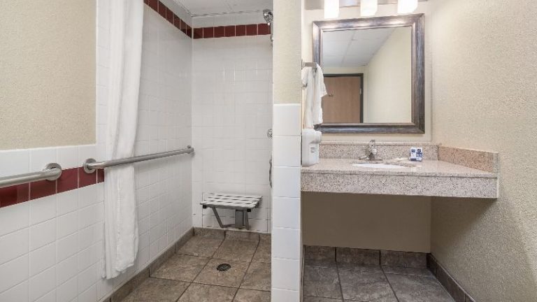 AmericInn by Wyndham Fargo West Acres