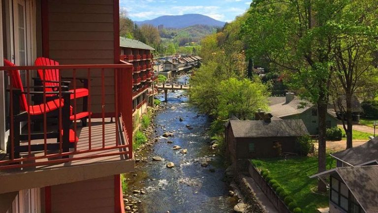 Baymont by Wyndham Gatlinburg on the River