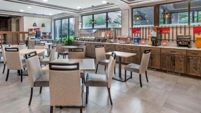 Best Western Plus Heritage Rail Inn & Suites