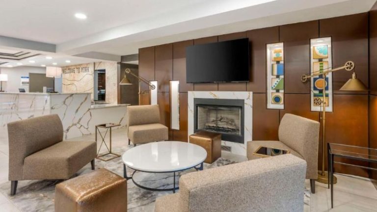 Best Western Plus Heritage Rail Inn & Suites