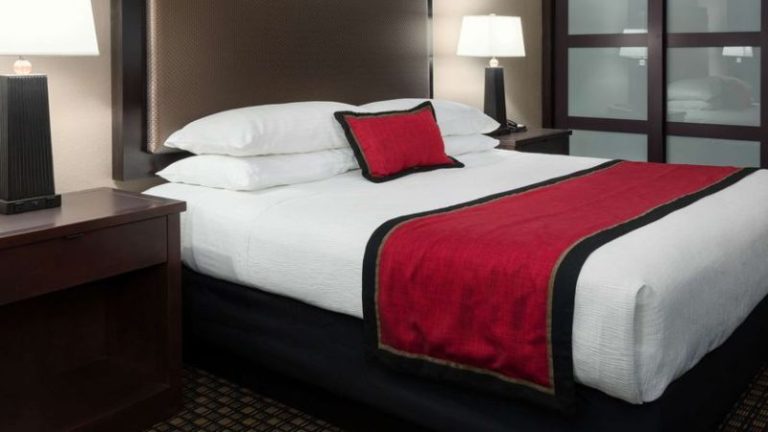 Best Western Plus Ramkota Hotel