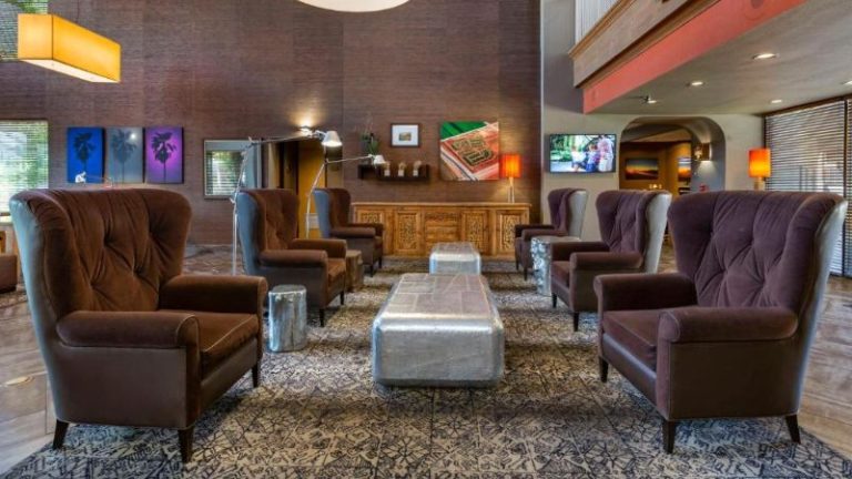 Best Western Plus Scottsdale Thunderbird Suites