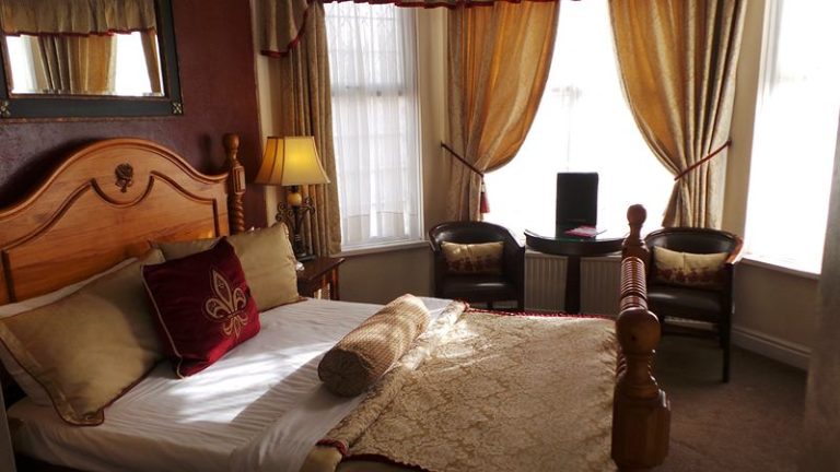 Brookside Hotel