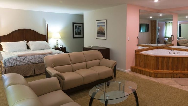 Chateau Valley Forge Suites