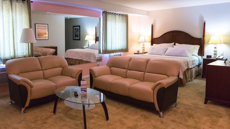 Chateau Valley Forge Suites