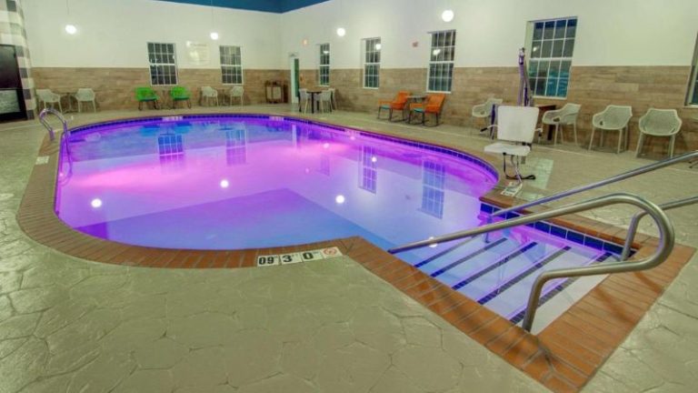 Comfort Suites Newport News Airport