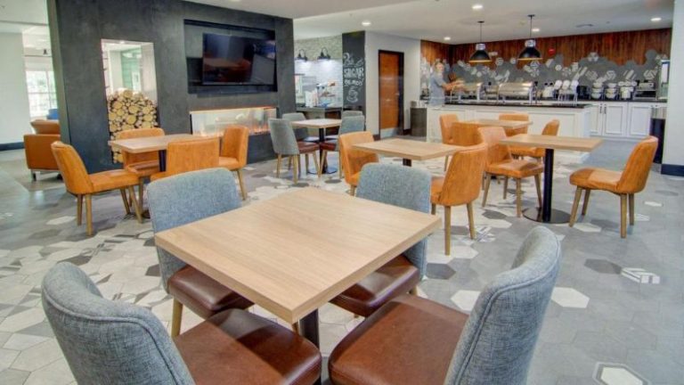 Comfort Suites Newport News Airport