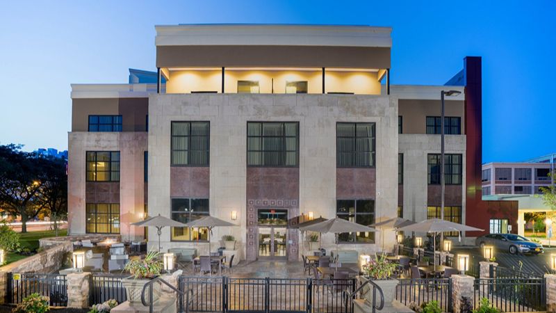 Courtyard by Marriott Niagara Falls, USA, room with private jacuzzi, photo 6