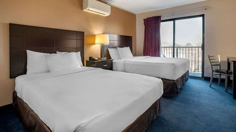 Econo Lodge Resort