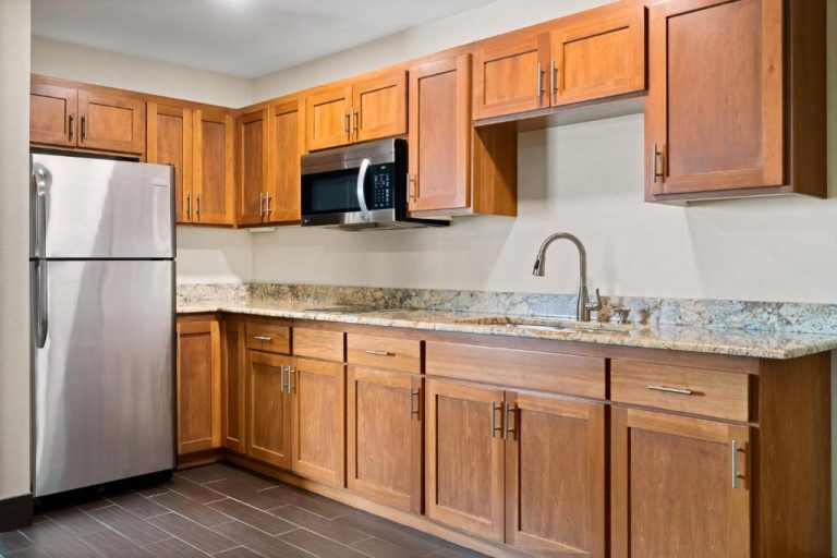 Fargo Inn & Suites