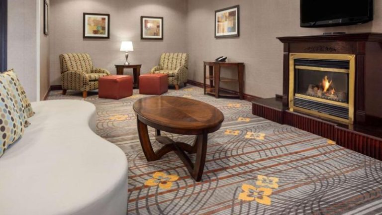 Hampton Inn & Suites Detroit/Sterling Heights
