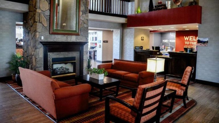 Hampton Inn & Suites Flagstaff