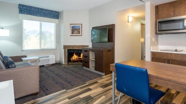 Hampton Inn & Suites Flagstaff