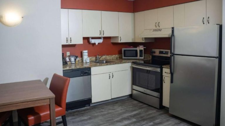 Hawthorn Suites by Wyndham Erie