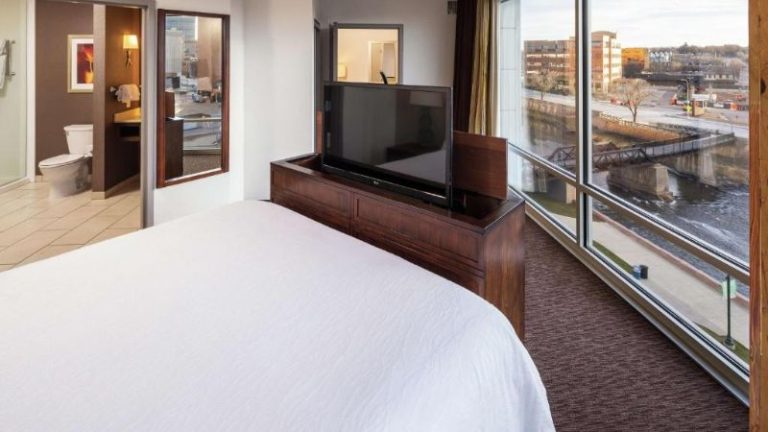 Hilton Garden Inn Sioux Falls Downtown