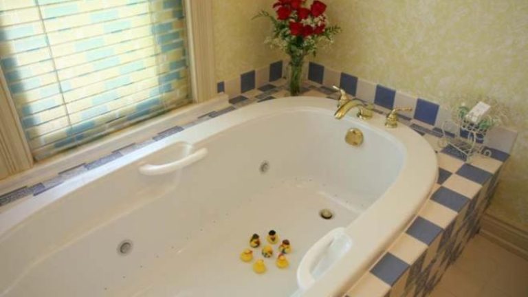 Historic Webster House Bed and Breakfast