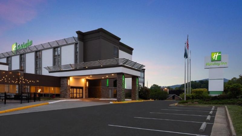 Holiday Inn Roanoke-tanglewood-rt 419&i581 by IHG, room with private jacuzzi, photo 8