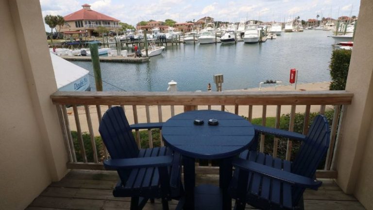 Inn at Camachee Harbor