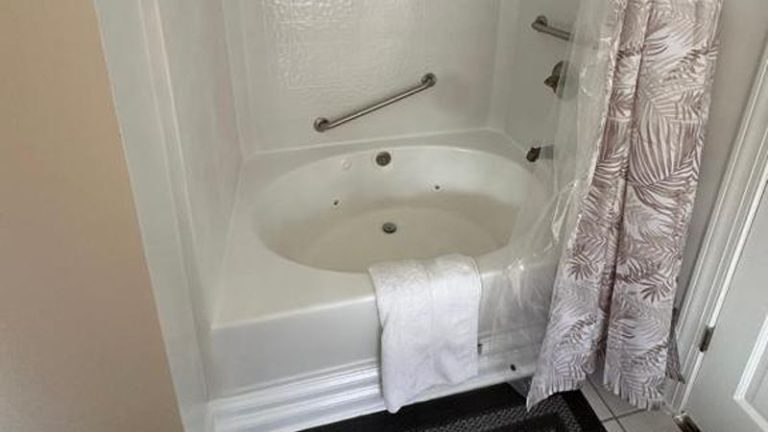 MooreField Suites Greensboro East