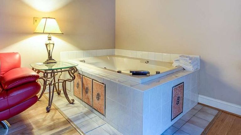 Quality Inn Creekside – Downtown Gatlinburg