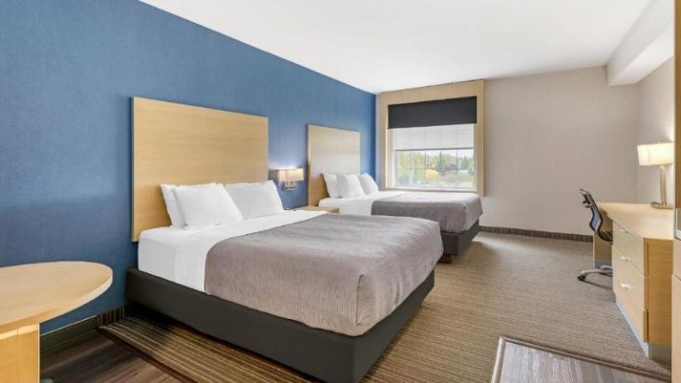 Quality Inn & Suites Oakville-Mississauga