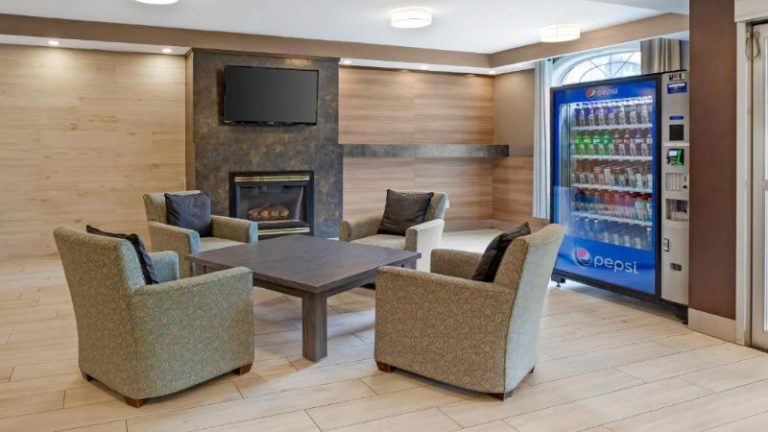 Quality Inn & Suites Oakville-Mississauga