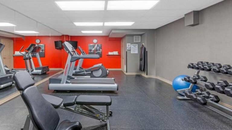 Quality Inn & Suites Oakville-Mississauga
