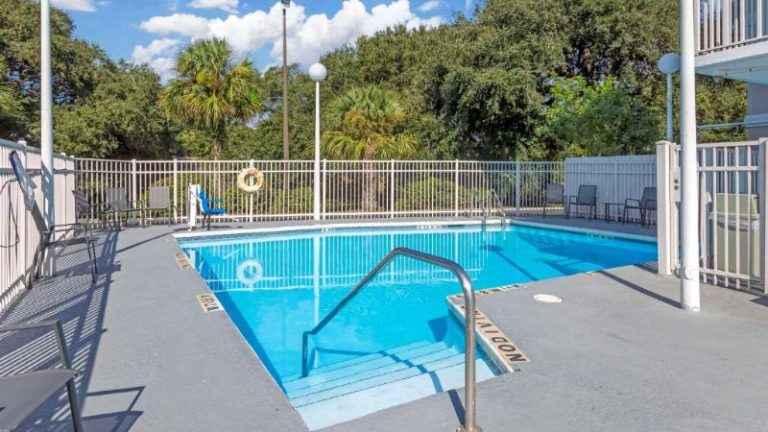 Quality Inn & Suites St Augustine Beach