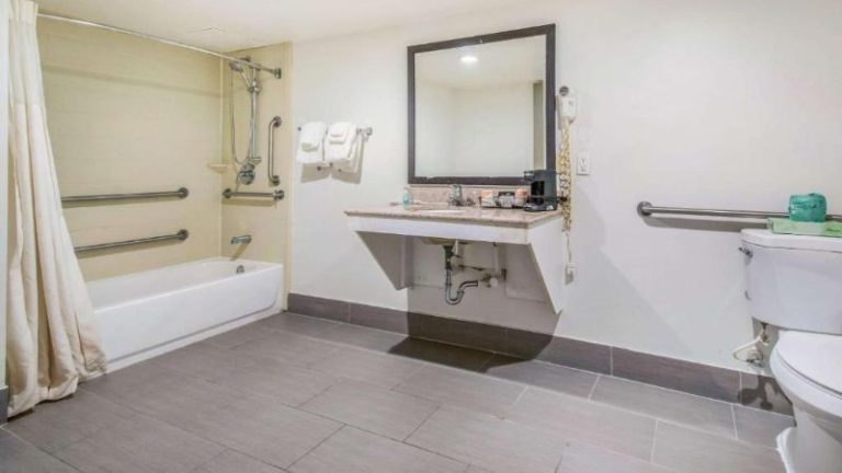 Quality Inn & Suites York East