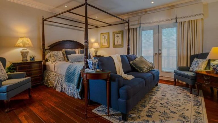 The Kenwood Inn
