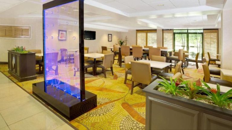 Wingate By Wyndham Raleigh Durham / Airport