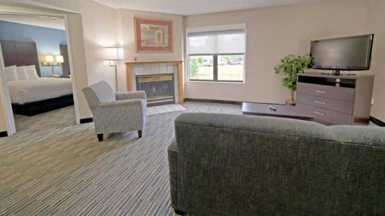 All Season Suites Pigeon Forge