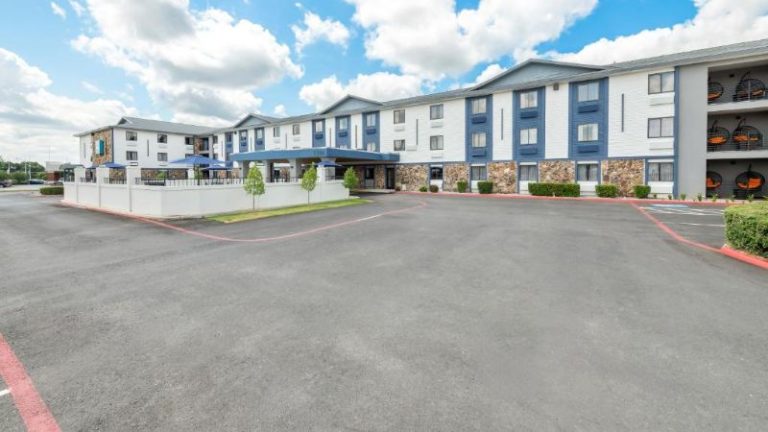 Clarion Pointe Shreveport