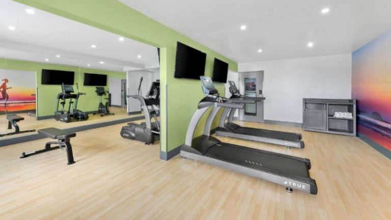 Clarion Pointe Shreveport