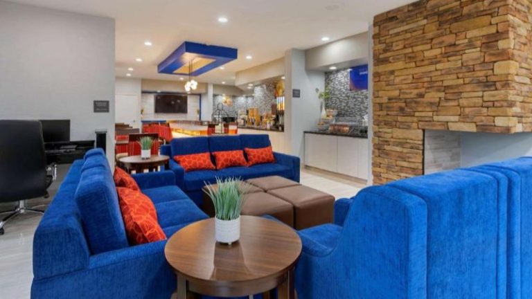 Comfort Inn & Suites Memphis East