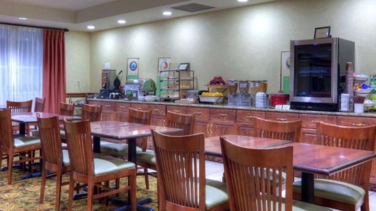 Country Inn & Suites by Radisson, Fredericksburg, VA