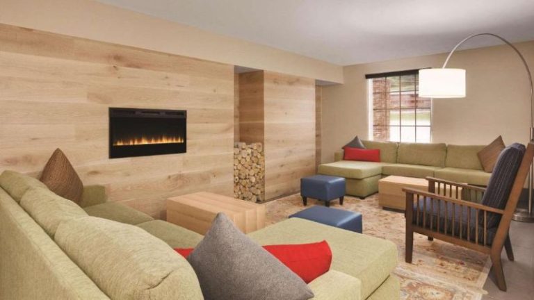 Country Inn & Suites by Radisson, Pigeon Forge South, TN