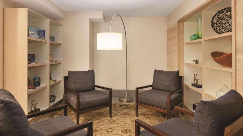 Country Inn & Suites by Radisson, Pigeon Forge South, TN, room with private jacuzzi, photo 6