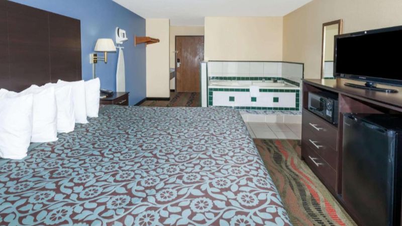 Days Inn by Wyndham Springfield