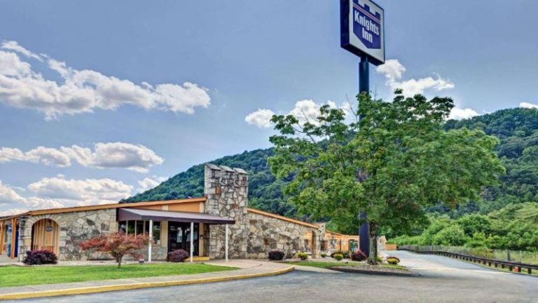 Knights Inn Charleston, WV