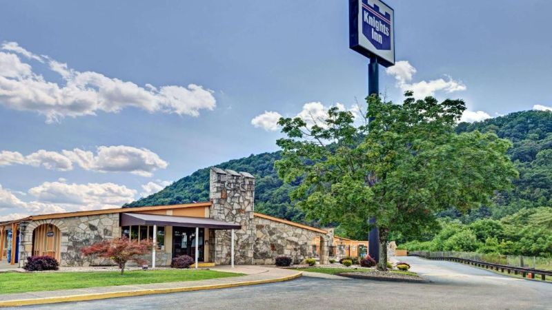Knights Inn Charleston, WV, photo 5