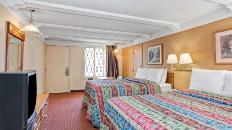 Knights Inn Charleston, WV