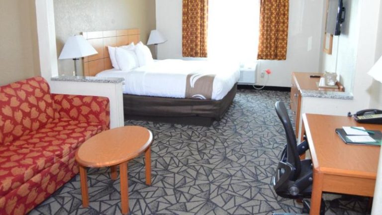 Quality Inn Coralville – Iowa River Landing