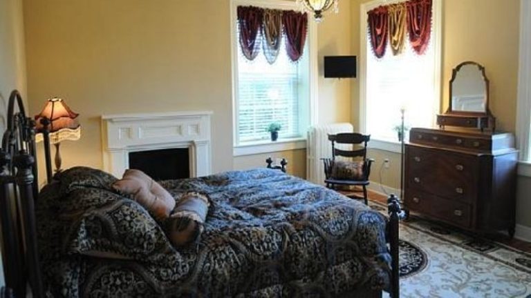 Red Umbrella Bed and Breakfast