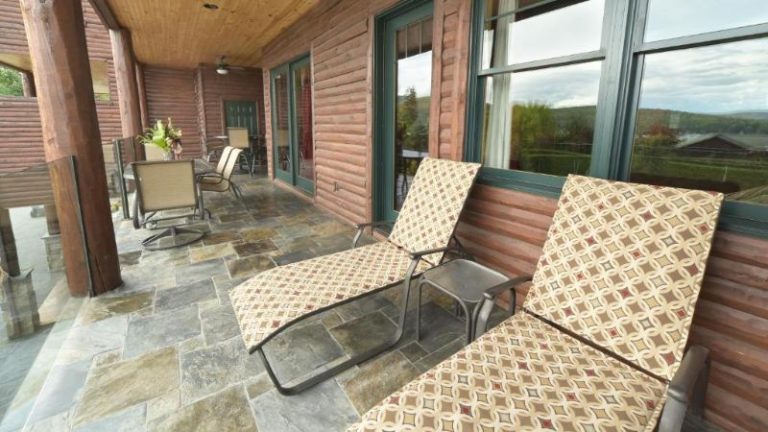 The Lodges at Cresthaven