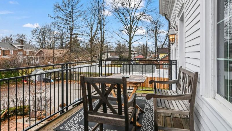 The Pasfield House, room with private jacuzzi, photo 7