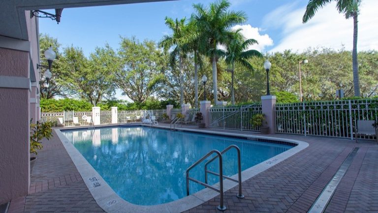 DoubleTree By Hilton Hotel Sunrise – Sawgrass Mills