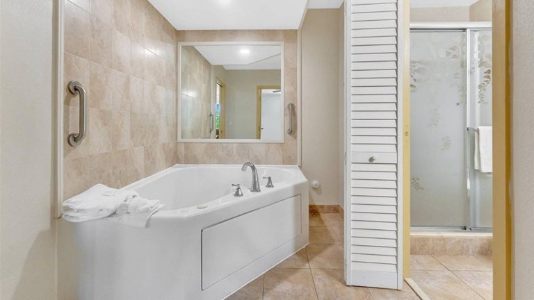 Rodeway Inn & Suites FLL Airport